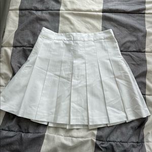 aritzia white tennis skirt